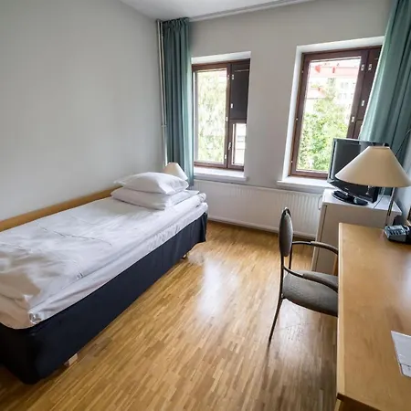 Summer Tott Hotel 2*